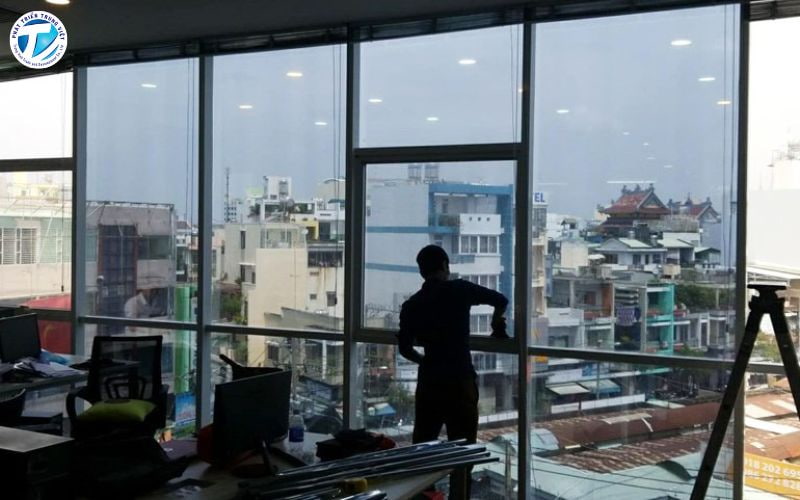 Decal dán kính chống nóng